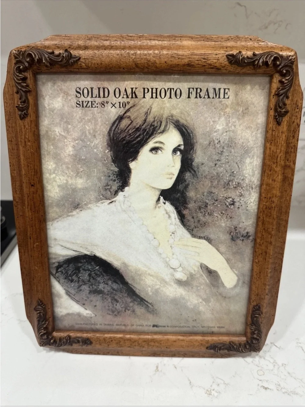 Vintage Wood Frame With Corner Embellishments Wood Back Holds An 8” X 10” Pic